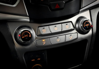 Подержанный автомобиль SsangYong Actyon 2013 года (25 фото)