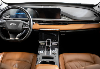 Подержанный автомобиль Chery Tiggo 8 Pro Max 2022 года (13 фото)