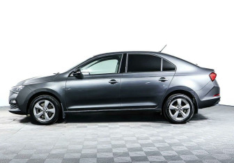 Подержанный автомобиль Skoda Rapid Liftback 2021 года (3 фото)