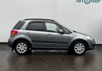 Подержанный автомобиль Suzuki SX4 Hatchback 2014 года (4 фото)