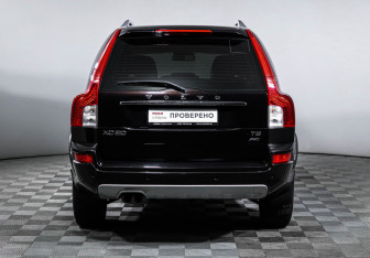 Подержанный автомобиль Volvo XC90 2012 года (6 фото)