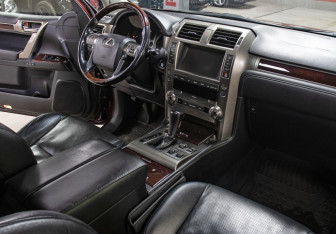 Подержанный автомобиль Lexus GX 2016 года (12 фото)