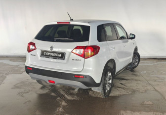 Подержанный автомобиль Suzuki Vitara 2016 года (5 фото)