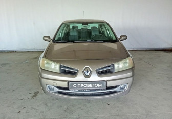Подержанный автомобиль Renault Megane Sedan 2008 года (2 фото)
