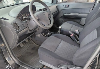 Подержанный автомобиль Hyundai Getz 2005 года (12 фото)