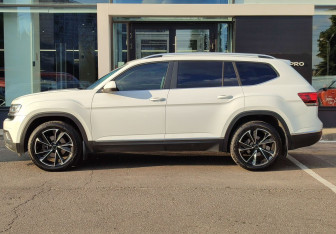 Подержанный автомобиль Volkswagen Teramont 2019 года (8 фото)