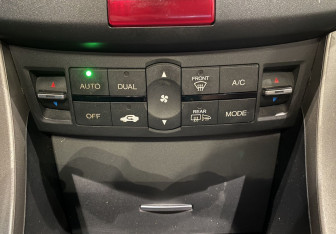 Подержанный автомобиль Honda Accord Sedan 2008 года (15 фото)