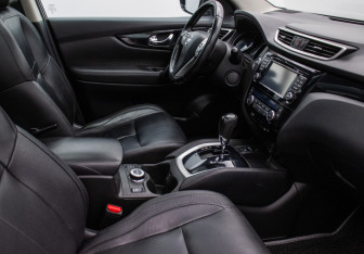 Подержанный автомобиль Nissan Qashqai 2014 года (9 фото)