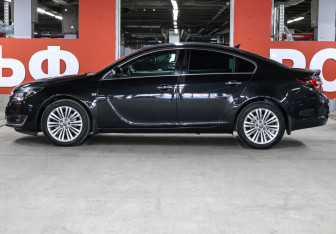 Подержанный автомобиль Opel Insignia Sedan 2014 года (8 фото)