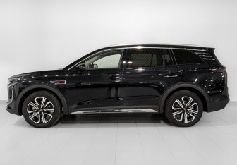 Новый Hongqi HS7 2025 (3 фото)