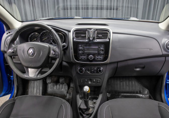 Подержанный автомобиль Renault Logan Sedan 2014 года (14 фото)