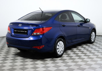 Подержанный автомобиль Hyundai Solaris Sedan 2015 года (5 фото)