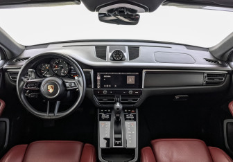 Подержанный автомобиль Porsche Macan 2022 года (14 фото)