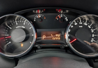 Подержанный автомобиль Peugeot 3008 2014 года (13 фото)