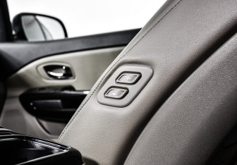 Подержанный автомобиль Kia Carnival 2019 года (18 фото)