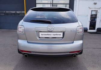 Подержанный автомобиль Mazda CX-7 2011 года (6 фото)