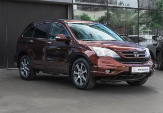 Подержанный автомобиль Honda CR-V 2012 года (3 фото)