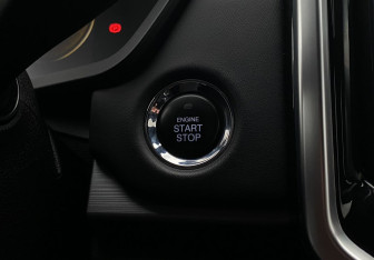 Подержанный автомобиль JAC T9 2024 года (17 фото)