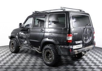 Подержанный автомобиль УАЗ Patriot 2013 года (7 фото)