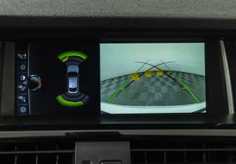 Подержанный автомобиль BMW X4 2016 года (17 фото)