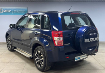 Подержанный автомобиль Suzuki Grand Vitara 2014 года (7 фото)