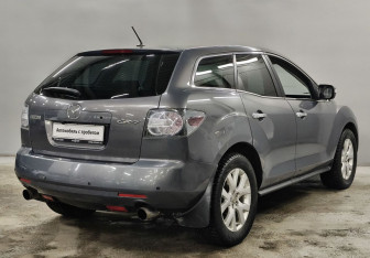 Подержанный автомобиль Mazda CX-7 2008 года (5 фото)