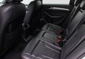 Подержанный автомобиль Audi Q5 2013 года (11 фото)