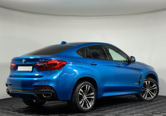 Подержанный автомобиль BMW X6 2018 года (2 фото)