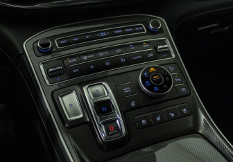 Подержанный автомобиль Hyundai Santa Fe 2021 года (17 фото)