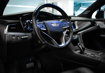 Подержанный автомобиль Cadillac XT6 2020 года (7 фото)