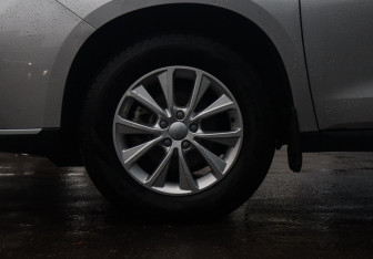 Подержанный автомобиль Haval M6 2023 года (17 фото)