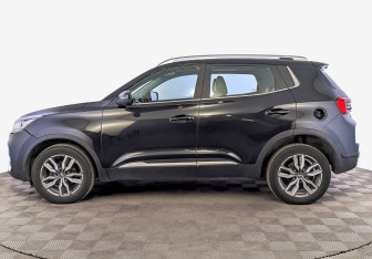 Подержанный автомобиль Chery Tiggo 4 2022 года (8 фото)
