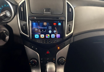 Подержанный автомобиль Chevrolet Cruze Sedan 2013 года (13 фото)