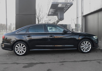 Подержанный автомобиль Audi A6 Sedan 2015 года (4 фото)