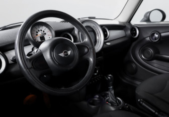 Подержанный автомобиль MINI Clubman Hatchback 2012 года (13 фото)