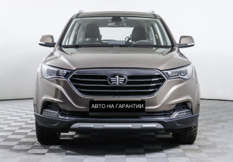 Подержанный автомобиль FAW Besturn X40 2019 года (2 фото)