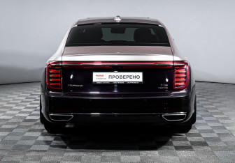 Подержанный автомобиль Hongqi H9 2023 года (6 фото)