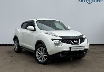 Подержанный автомобиль Nissan Juke 2013 года (3 фото)