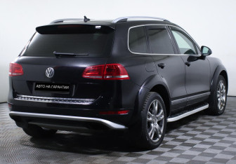 Подержанный автомобиль Volkswagen Touareg 2011 года (3 фото)