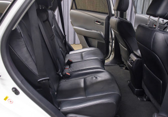 Подержанный автомобиль Lexus RX 2015 года (12 фото)