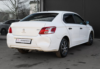 Подержанный автомобиль Peugeot 301 2016 года (4 фото)
