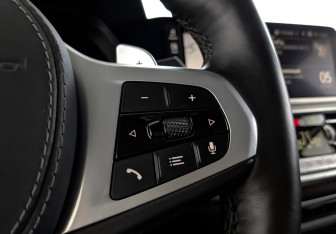 Подержанный автомобиль BMW X5 2020 года (30 фото)