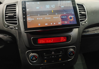 Подержанный автомобиль Kia Sorento 2017 года (16 фото)