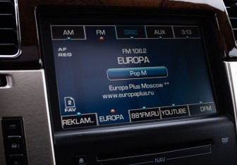 Подержанный автомобиль Cadillac Escalade Suv 2010 года (27 фото)