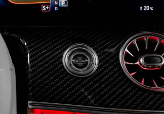 Подержанный автомобиль Mercedes-Benz AMG GT Liftback 2021 года (36 фото)