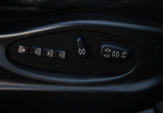 Подержанный автомобиль BMW X3 2010 года (8 фото)