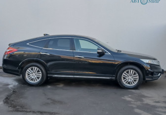 Подержанный автомобиль Honda Crosstour 2013 года (4 фото)