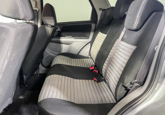 Подержанный автомобиль Suzuki SX4 Hatchback 2013 года (10 фото)