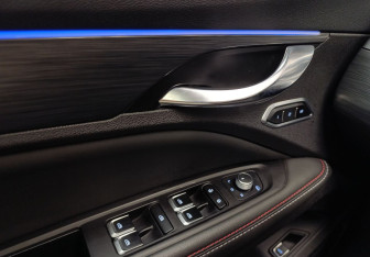 Подержанный автомобиль Geely Tugella 2021 года (28 фото)