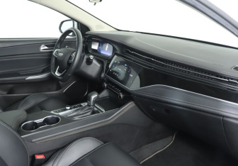 Подержанный автомобиль Omoda S5 2024 года (9 фото)